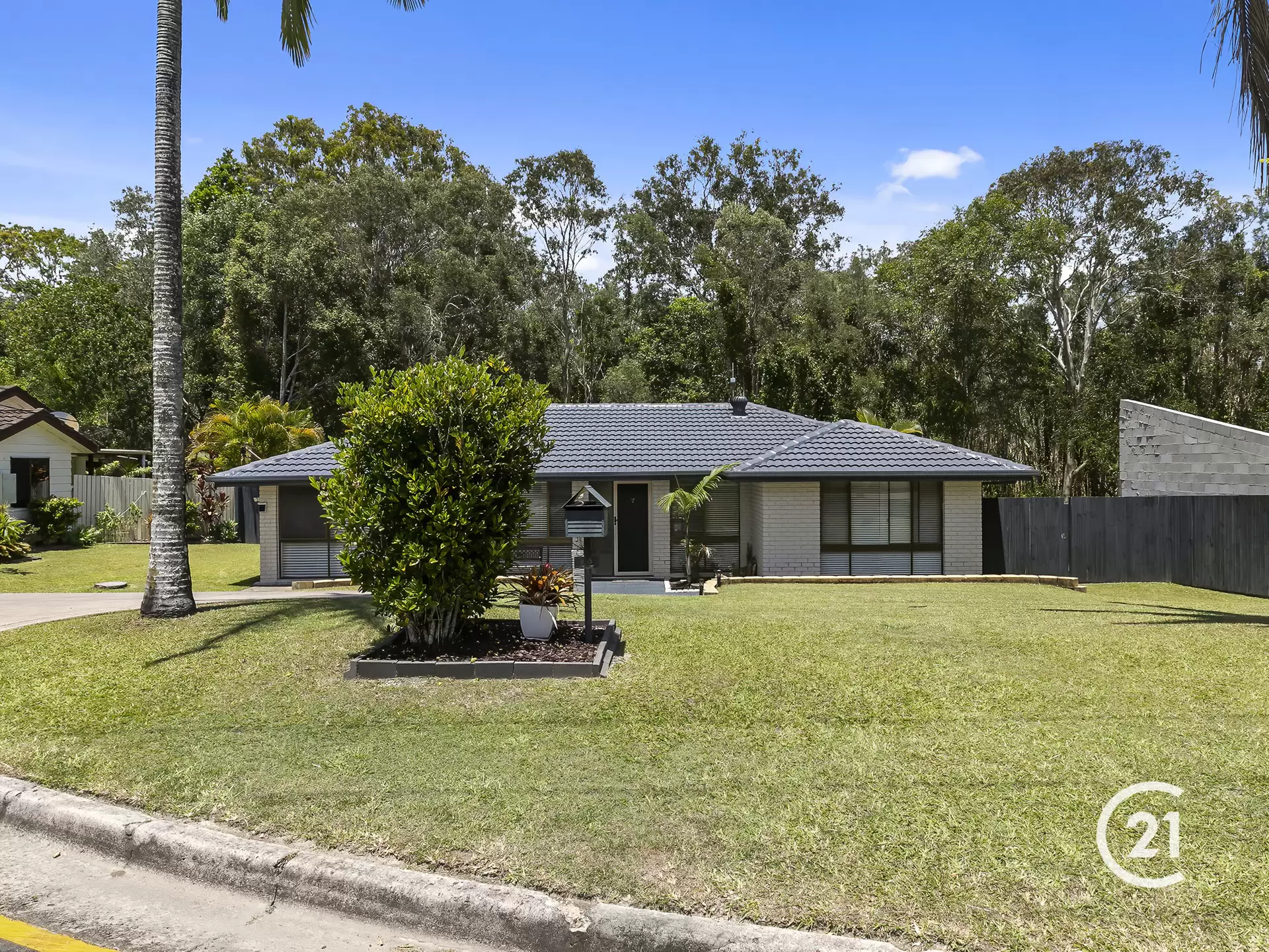 Photo #7: 14 June Crescent, Noosaville - Sold by Ray White Noosa
